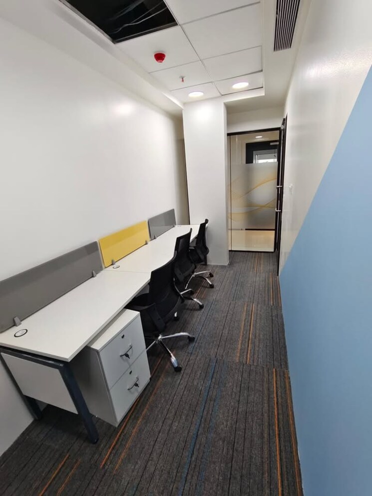 Team Area, new palasia Commercial Office Space 2475 Sq.Ft. In New Palasia Indore 8712433