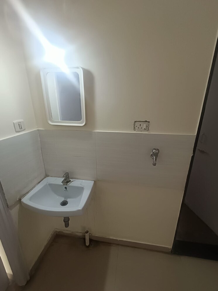 Bathroom, dsk-gandhakosh 2 Bedroom 600 Sq.Ft. Apartment In Baner Pune 8712736