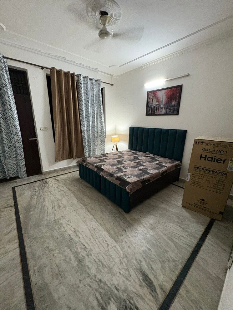 Bedroom, shree-vardhman-green-court 2 Bedroom 626 Sq.Ft. Apartment In Sector 90 Gurgaon 8713001