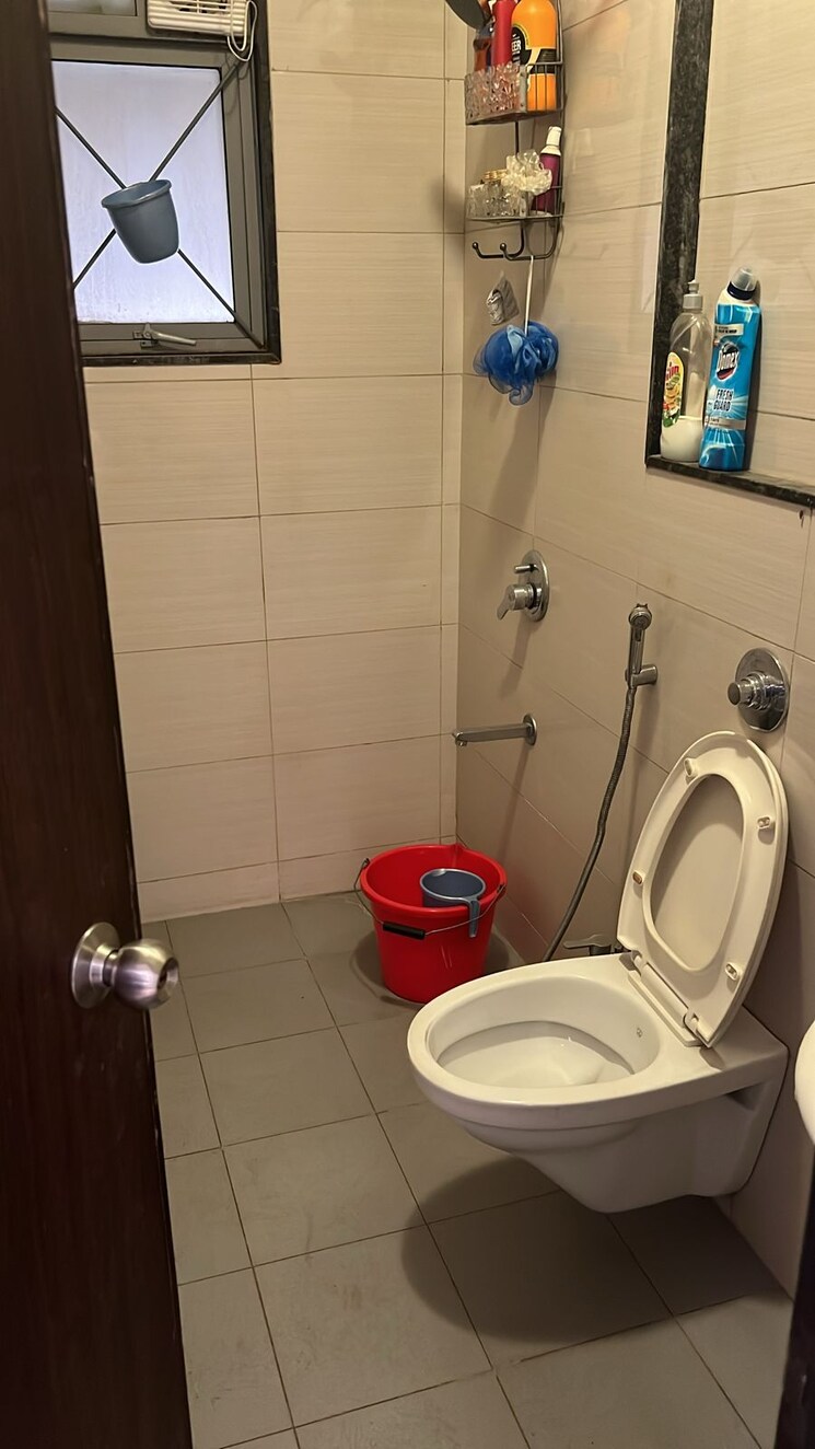 Bathroom, amanora-future-towers 2.5 Bedroom 1350 Sq.Ft. Apartment In Hadapsar Pune 8712998