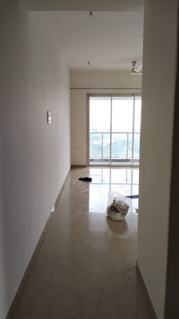 Room in 4 BHK Apartment at Mariners Paradise, Sector 87 – for Sale