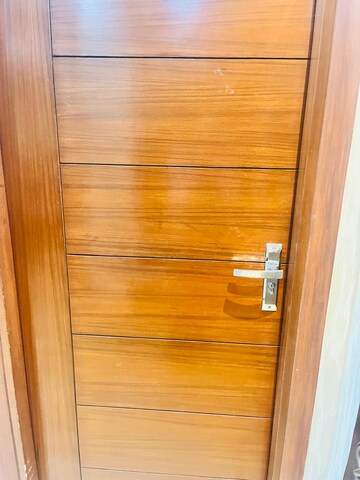 Room in 3 BHK Apartment at Ardee City Palm Grove Heights, Sector 52 – for Rent