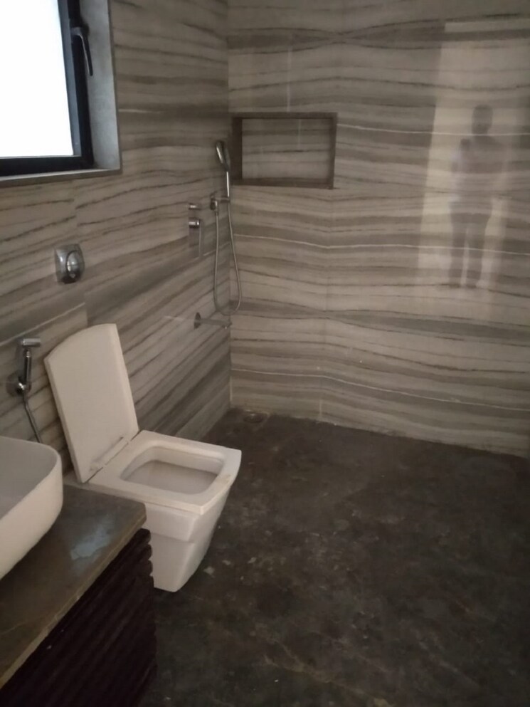 Bathroom, santacruz west 2 Bedroom 750 Sq.Ft. Apartment In Santacruz West Mumbai 8713123