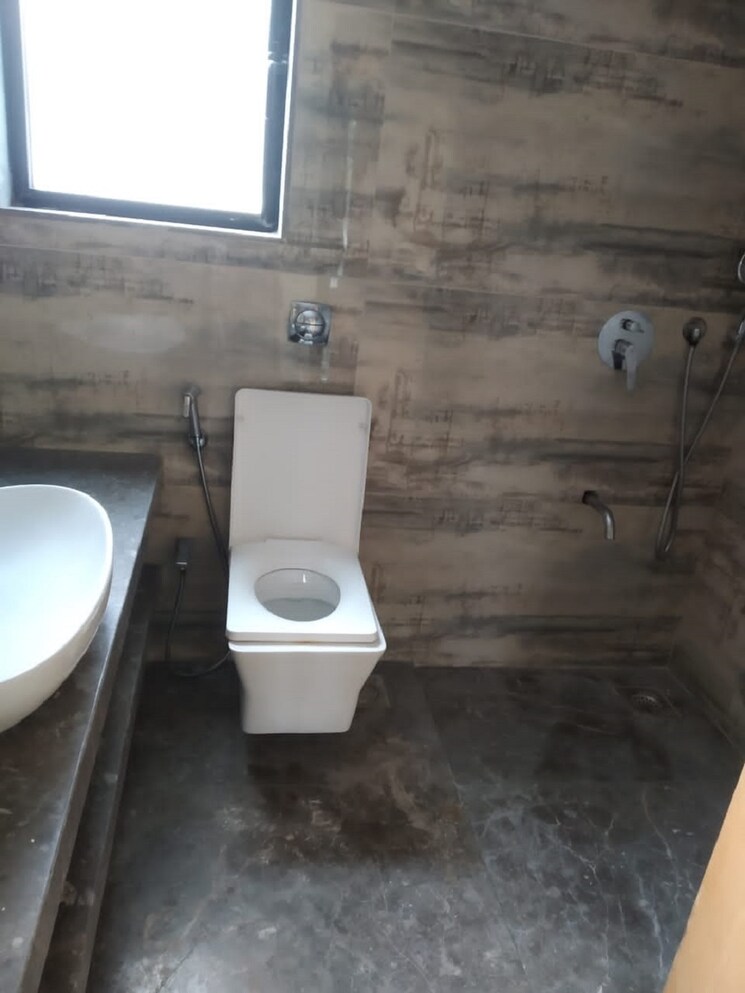 Bathroom, santacruz west 2 Bedroom 750 Sq.Ft. Apartment In Santacruz West Mumbai 8713123