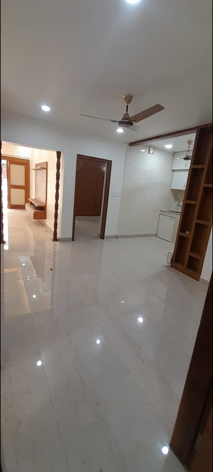 Room, chittaranjan park 3 Bedroom 1500 Sq.Ft. Builder Floor In Chittaranjan Park Delhi 8713334