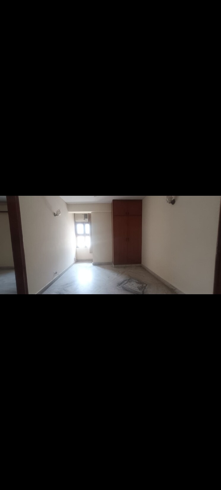 Room, kalkaji 4 Bedroom 350 Sq.Yd. Builder Floor In Kalkaji Delhi 8714062