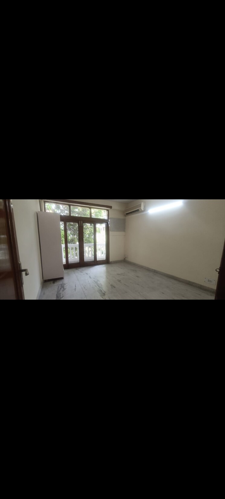 Room, kalkaji 4 Bedroom 350 Sq.Yd. Builder Floor In Kalkaji Delhi 8714062