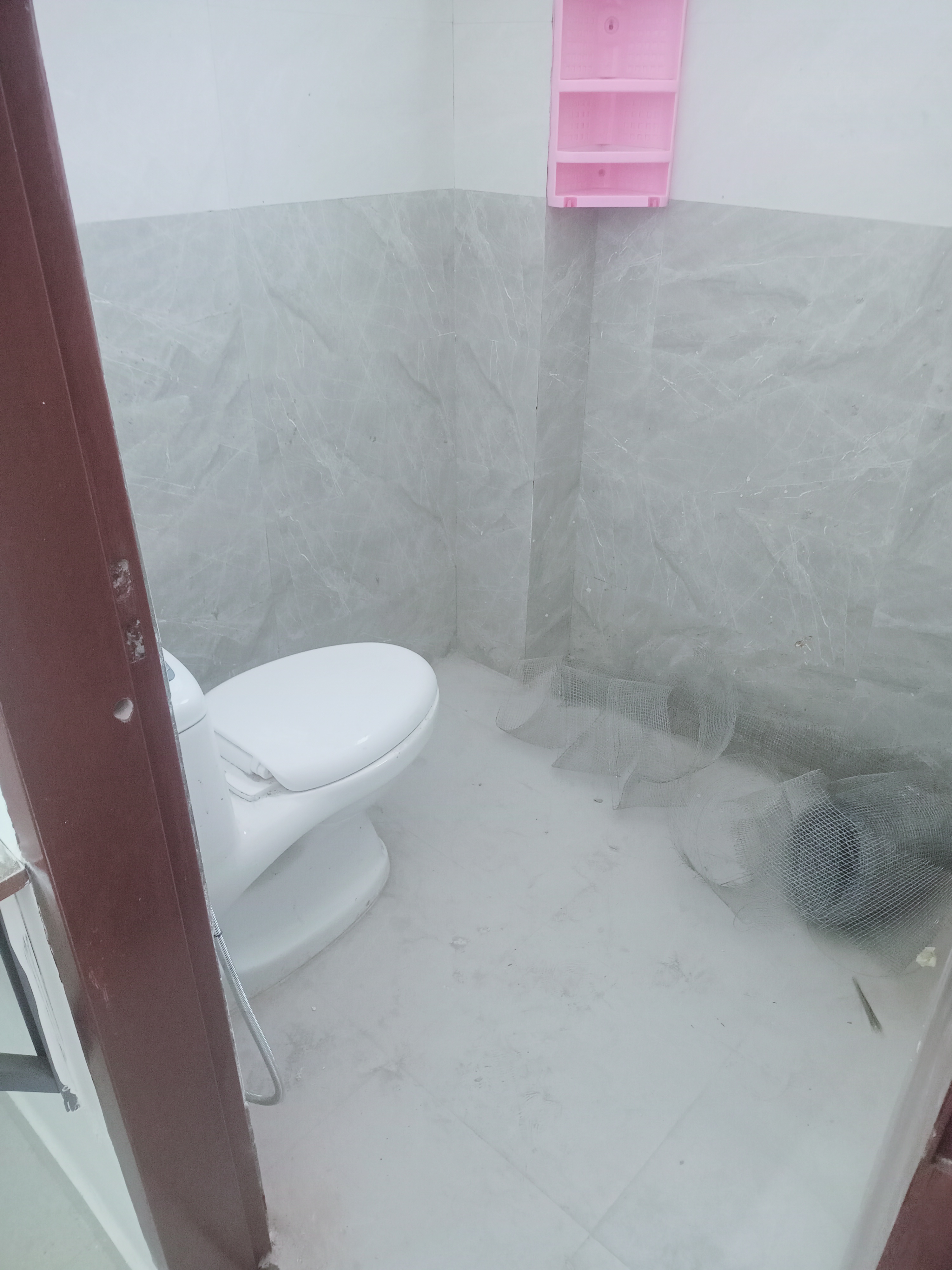 1 Rk+ Pooja Room Builder Floor For Rent in Unitech South City 1