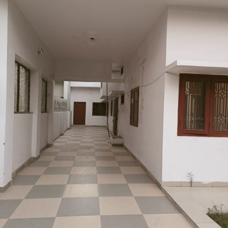 Other, gomti nagar 3.5 Bedroom 3200 Sq.Ft. Independent House In Gomti Nagar Lucknow 8714363