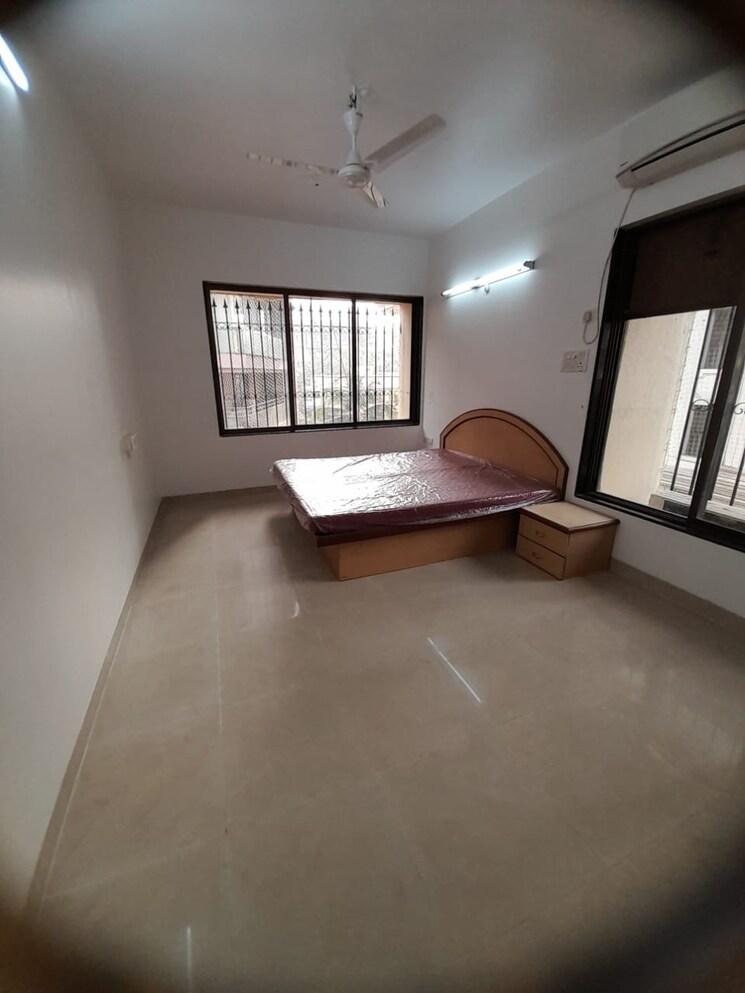 Room, kishni-kunj-apartment 3 Bedroom 1050 Sq.Ft. Apartment In Khar West Mumbai 8714349