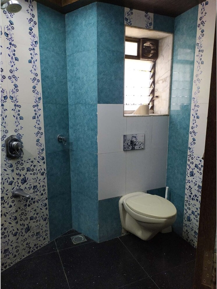 Bathroom, bandra west 2 Bedroom 750 Sq.Ft. Apartment In Bandra West Mumbai 8714352