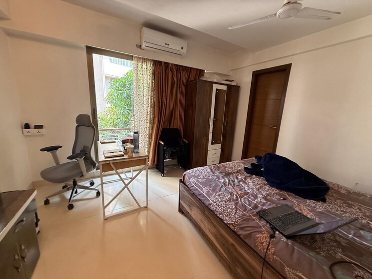 Living Room, khar west 3 Bedroom 1200 Sq.Ft. Apartment In Khar West Mumbai 8714369