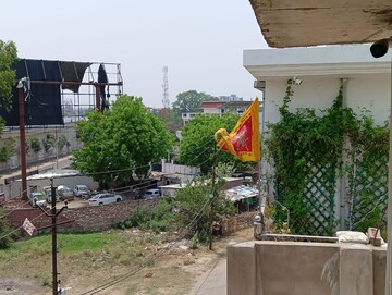 6+ BHK Independent House – Exterior View View at Jankipuram Extension - for Sale