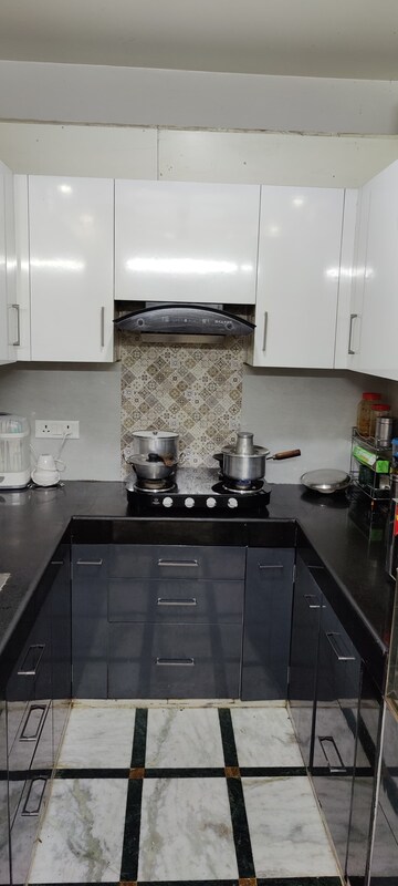 Kitchen in 1 BHK Builder Floor at Ramesh Nagar – for Rent