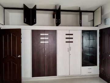 Master Bedroom in 3 BHK Apartment at Vishnu Homes Kondapur, Kondapur – for Rent