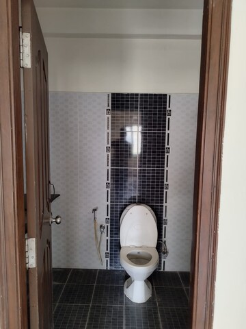 Bathroom in 3 BHK Apartment at Vishnu Homes Kondapur, Kondapur – for Rent