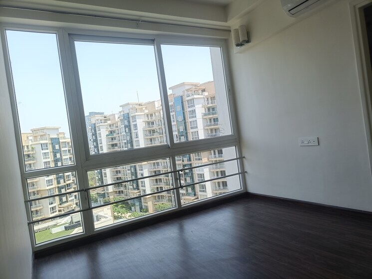 Room, emaar-palm-terraces-select 4 Bedroom 2410 Sq.Ft. Apartment In Sector 66 Gurgaon 8714478