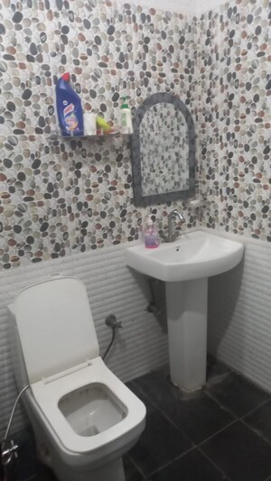 Bathroom in 3 BHK Builder Floor at Faridabad Central – for Sale