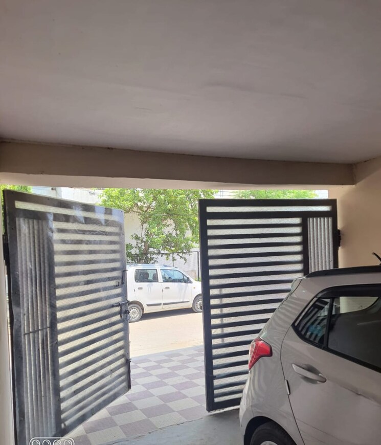  Parking, faridabad central 3 Bedroom 1850 Sq.Ft. Builder Floor In Faridabad Central Faridabad 8714496