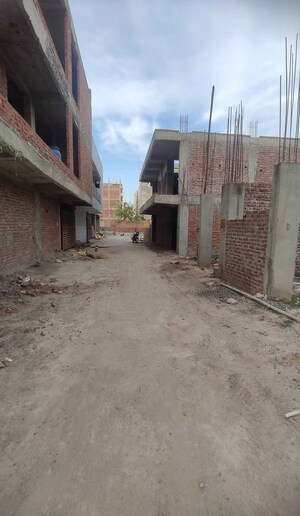  Plot For Sale in Burari