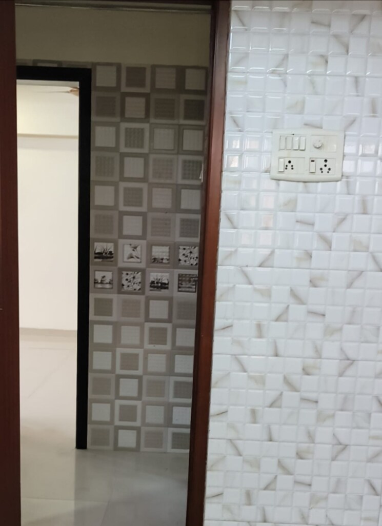 Bathroom, navyug-chs-santacruz-east 1 Bedroom 500 Sq.Ft. Apartment In Santacruz East Mumbai 8714500