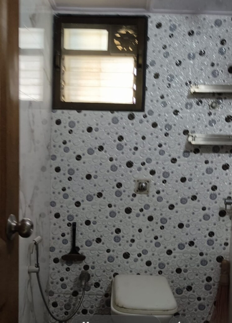 Bathroom, navyug-chs-santacruz-east 1 Bedroom 500 Sq.Ft. Apartment In Santacruz East Mumbai 8714500