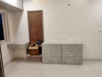 Furnished Amenities in 2 BHK Apartment at Manikonda – for Rent