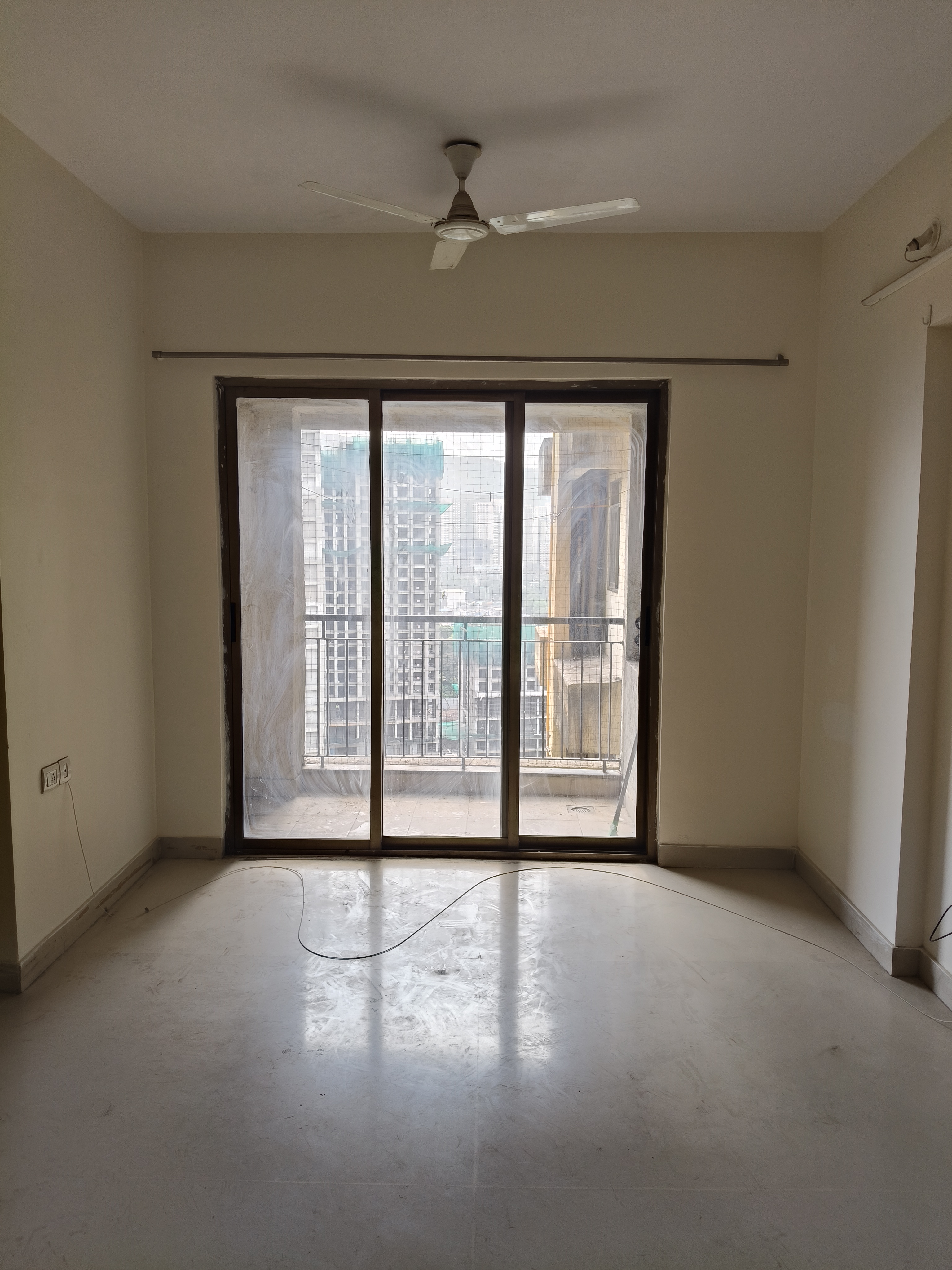 1.5 BHK + Pooja Room Apartment For Sale in Lodha Casa Ultima