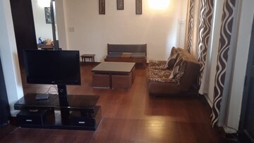 Living Room in 2.5 BHK Independent House at Sector 55 – for Rent
