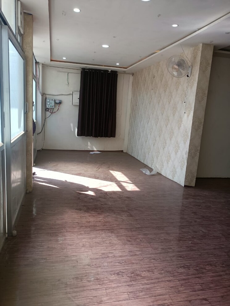 Floor Plan, gomti nagar Commercial Office Space 1650 Sq.Ft. In Gomti Nagar Lucknow 8714559