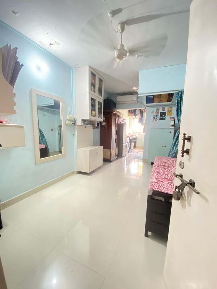 Master Bedroom, triveni-apartment-dadar-west 1 RK 240 Sq.Ft. Apartment In Dadar West Mumbai 8714561