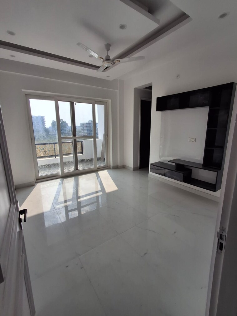 Room, sahastradhara road 3 Bedroom 1600 Sq.Ft. Builder Floor In Sahastradhara Road Dehradun 8714578