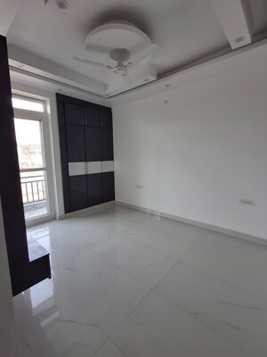 Room in 3 BHK Builder Floor at Sahastradhara Road – for Sale