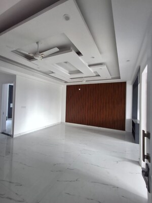 Room in 3 BHK Builder Floor at Sahastradhara Road – for Sale