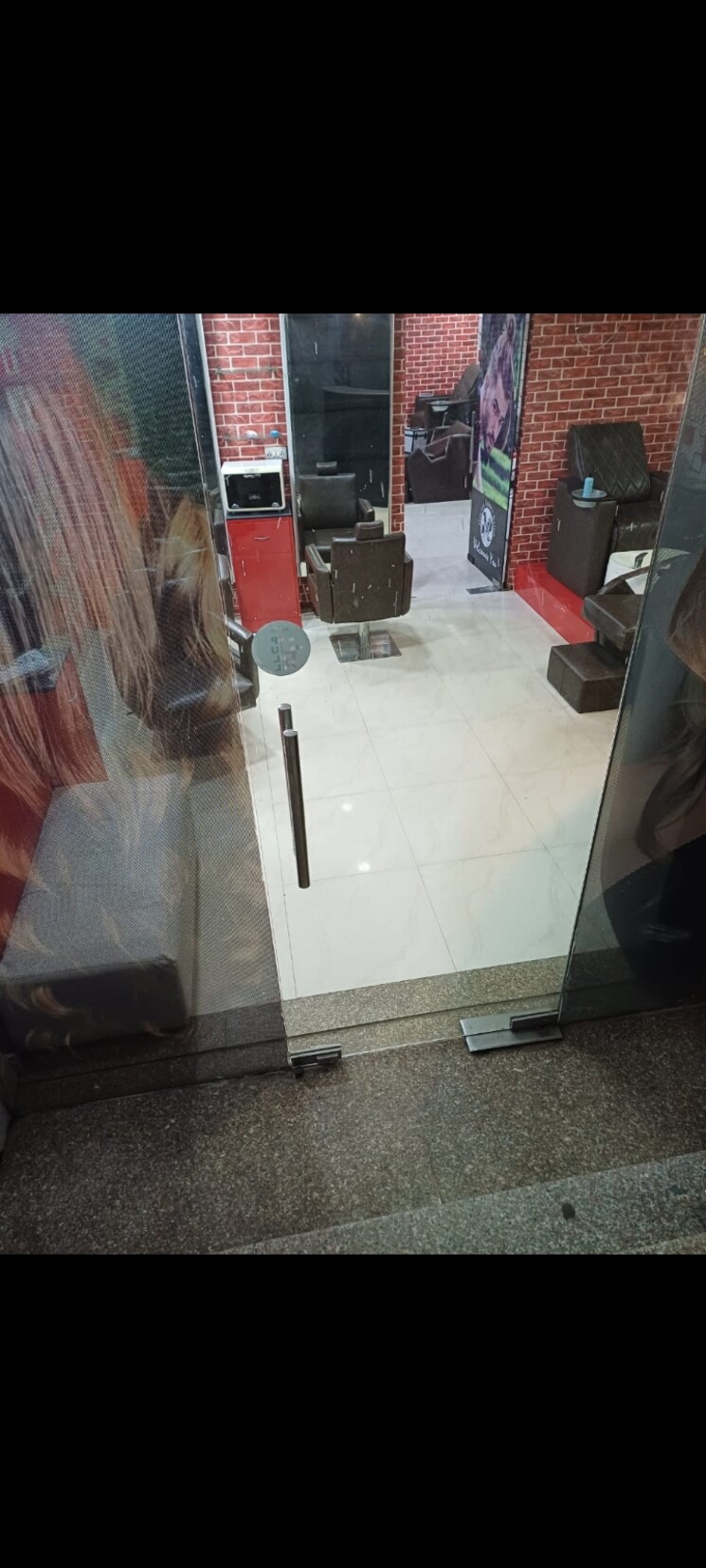 Team Area, gomti nagar Commercial Showroom 850 Sq.Ft. In Gomti Nagar Lucknow 8714589