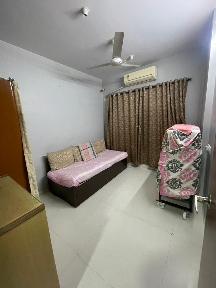 Bedroom, shree-riddhi-siddhi-sumukh-hills 2 Bedroom 960 Sq.Ft. Apartment In Kandivali East Mumbai 8714606