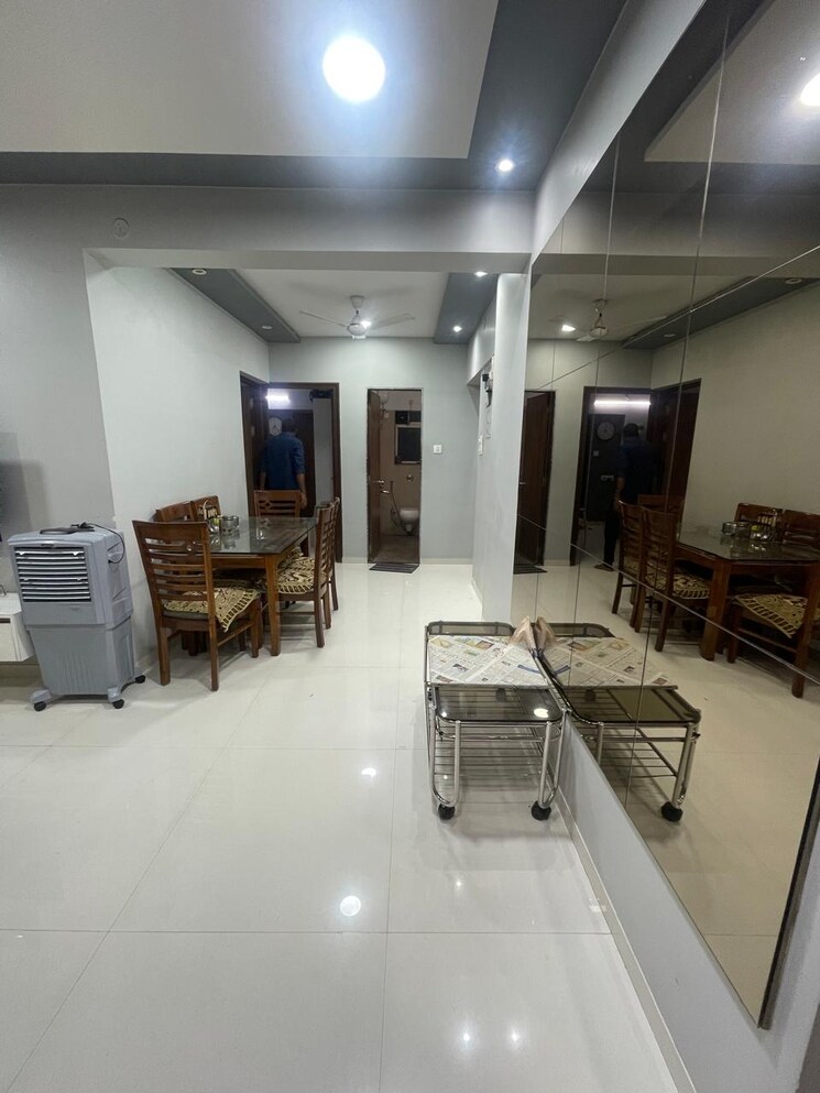 Master Bedroom, shree-riddhi-siddhi-sumukh-hills 2 Bedroom 960 Sq.Ft. Apartment In Kandivali East Mumbai 8714606