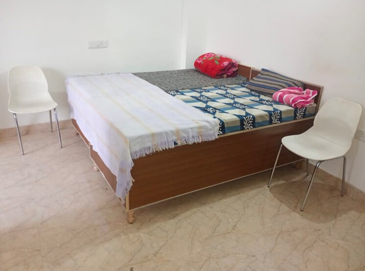 Room, sector 66 Pg For Boys & Girls In Sector 66 8714601