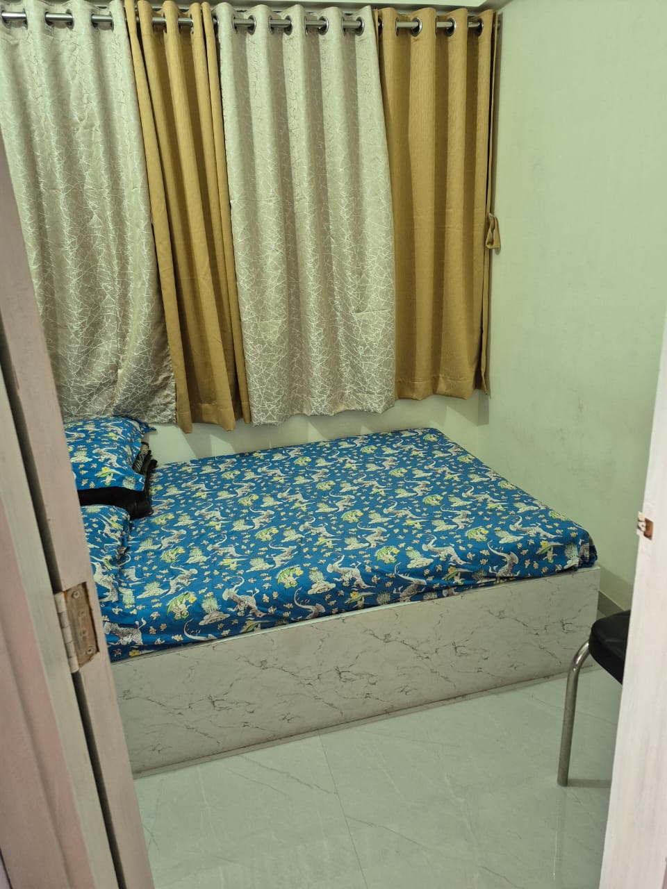 1.5 BHK + Extra Room Apartment For Sale in Gami Jade