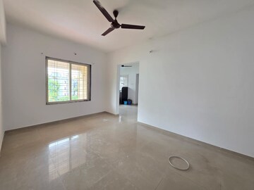 Room in 1 BHK Apartment at Duville Riverdale Suites, Kharadi – for Rent