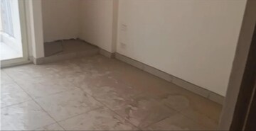 Room in 3 BHK Builder Floor at RWA Apartments Sector 116, Sector 116 – for Rent