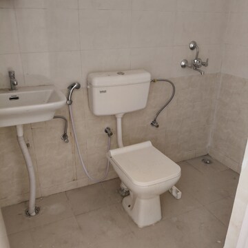 Bathroom in 3 BHK Apartment at ROF Aalayas Phase 2, Sector 102 – for Rent
