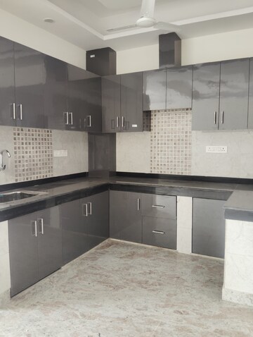 Kitchen in 2 BHK Independent House at Sector 48 – for Rent