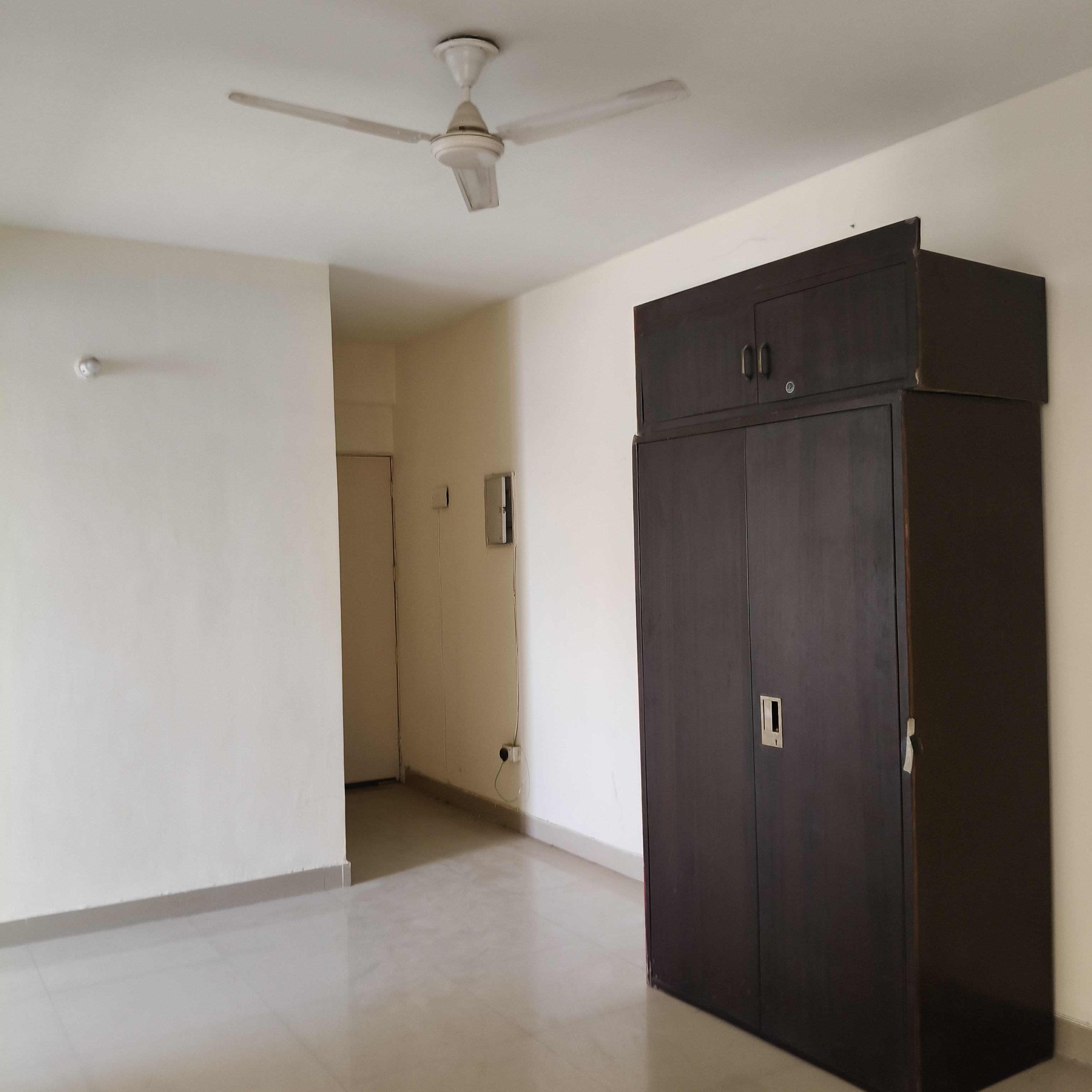 2 BHK Apartment For Sale in Suncity Avenue 102