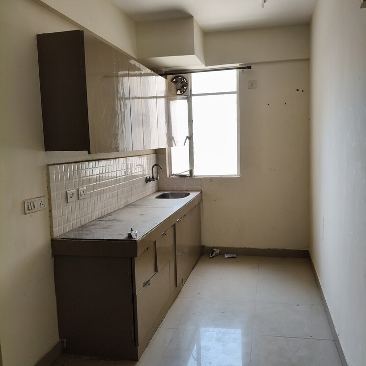 Kitchen, suncity-avenue-102 2 Bedroom 518 Sq.Ft. Apartment In Sector 102 Gurgaon 8714643