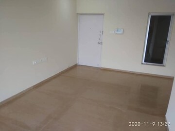 Room in 2 BHK Apartment at Kalpataru Hills Phase II, Manpada – for Rent