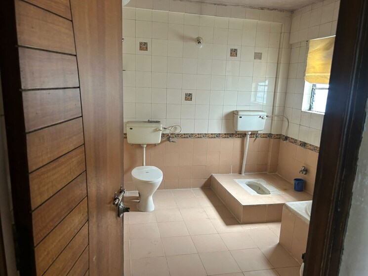Bathroom, brahma-majestic 1 Bedroom 700 Sq.Ft. Apartment In Kondhwa Pune 8714671