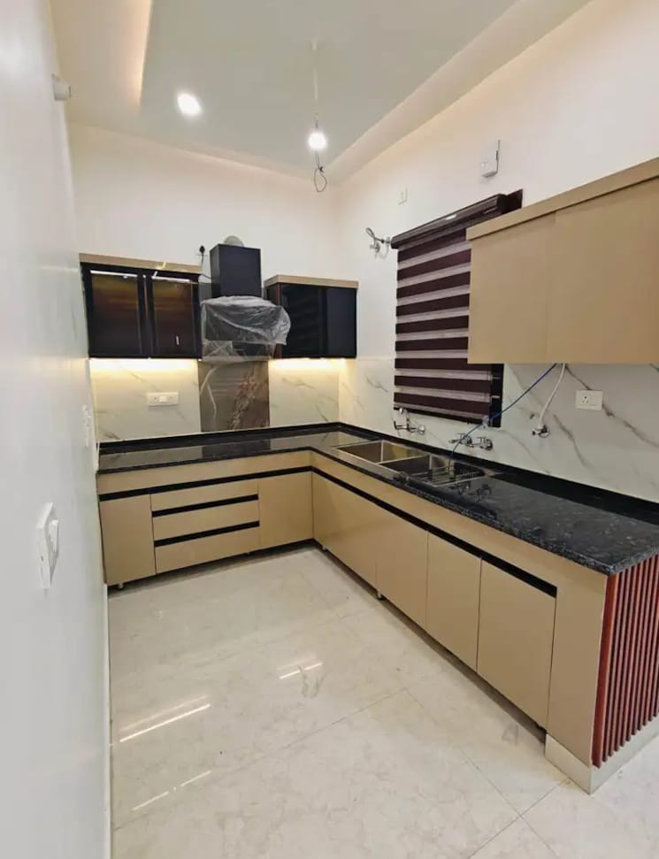 Kitchen, vip road 1 Bedroom 900 Sq.Ft. Apartment In Vip Road Zirakpur 8714666