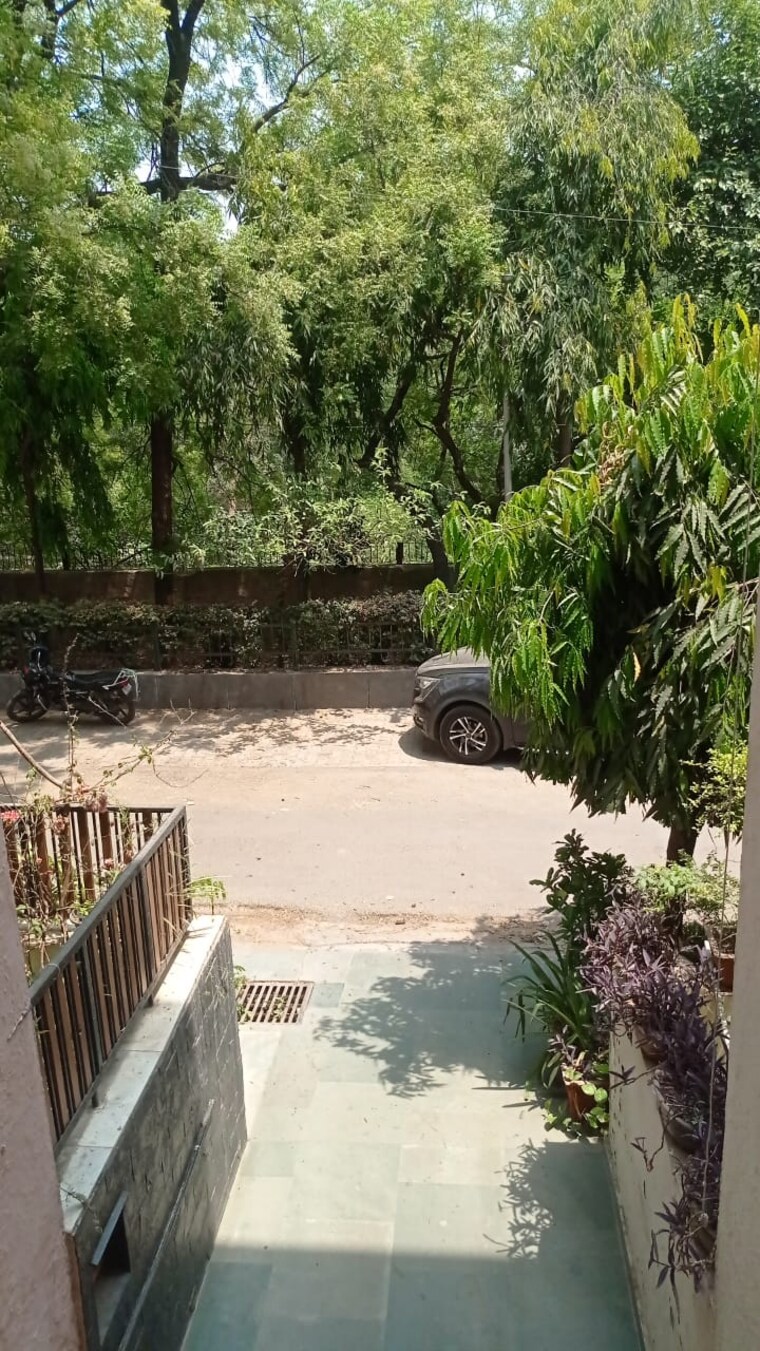 Balcony, panchsheel enclave 3 Bedroom 1400 Sq.Ft. Apartment In Panchsheel Enclave Delhi 8714677