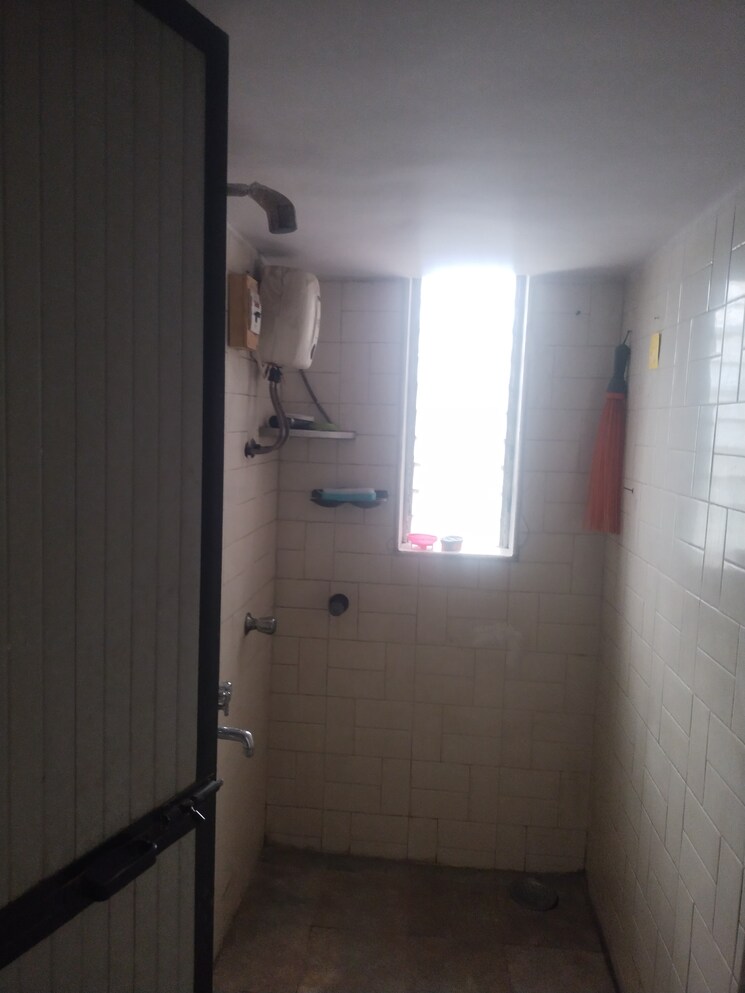 Bathroom, satara-chs 1 Bedroom 500 Sq.Ft. Apartment In Chunabhatti Mumbai 8714749